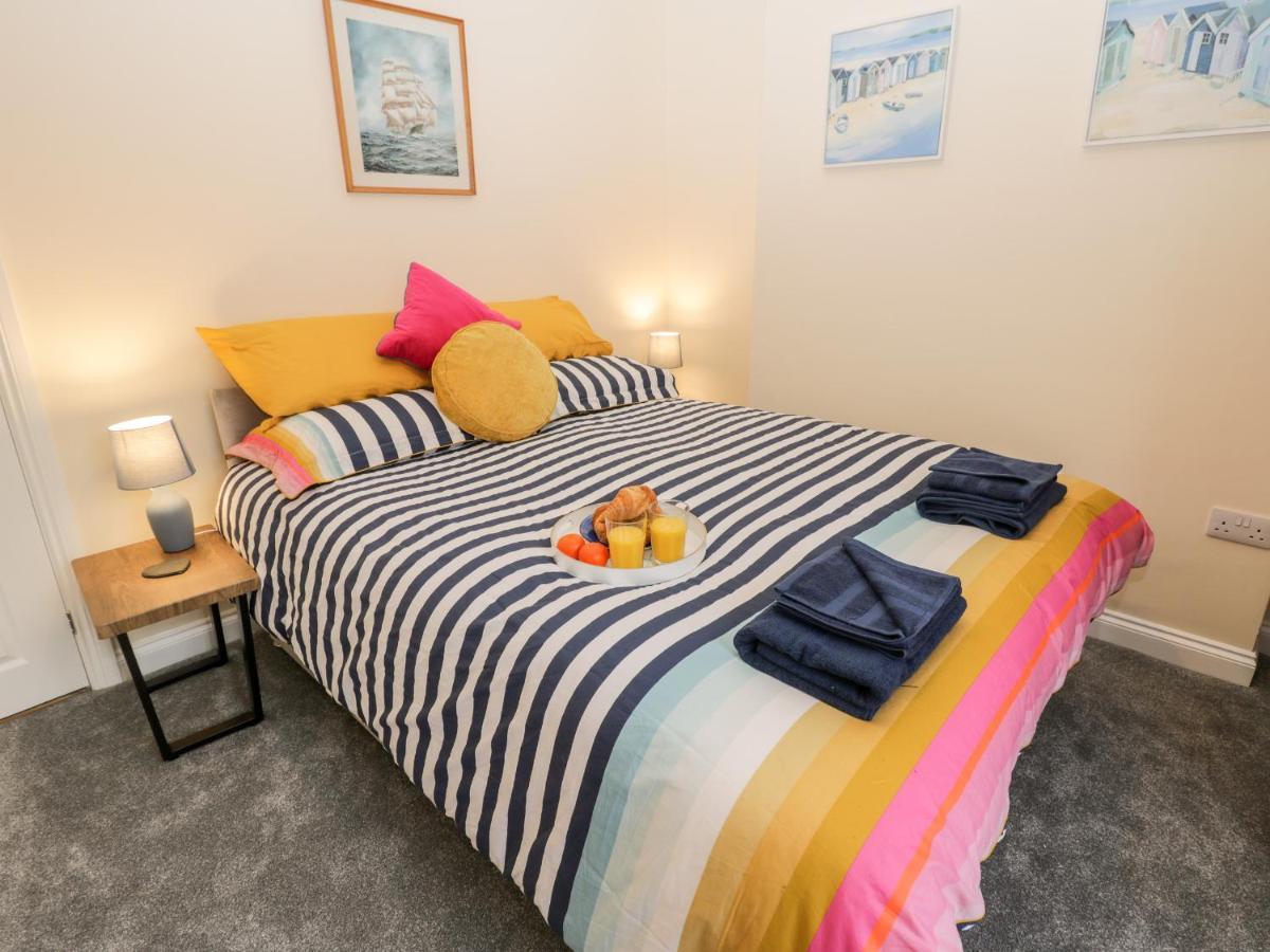 Harbour Hideaway Villa Whitby Bagian luar foto